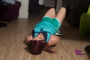 www.collegecaptures.com - Sarah Brooke: Running on Empty thumbnail